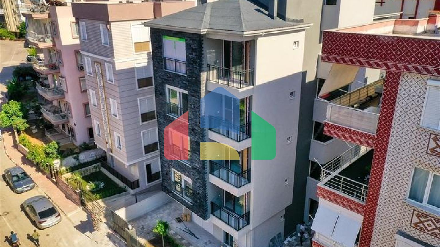 Квартири 1 + 1 в мікрорайоні Кизилтопрак - Анталія