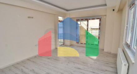 Квартира планировки 6+1 в центре города Анталии