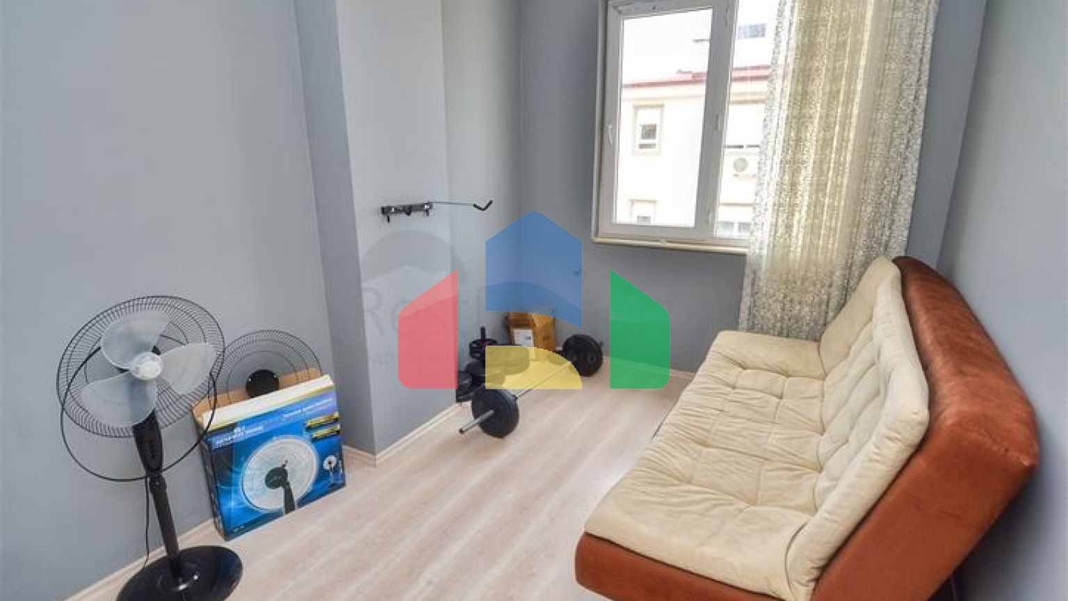 Квартира планування 2 + 1 в мікрорайоні Кизиларик - Анталія