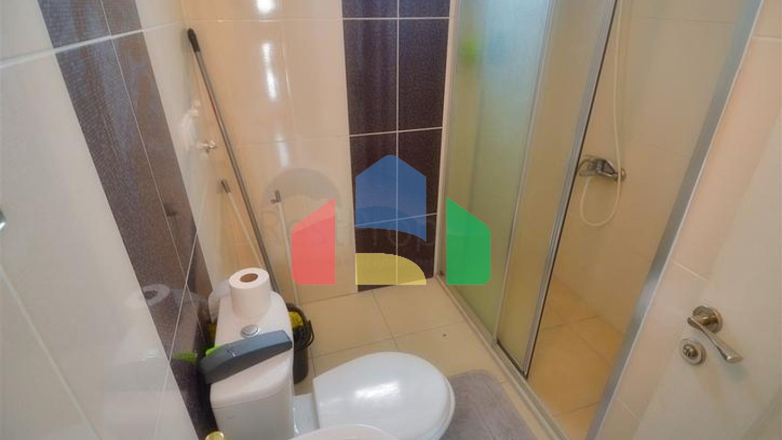 Квартира планування 2 + 1 в мікрорайоні Кизиларик - Анталія