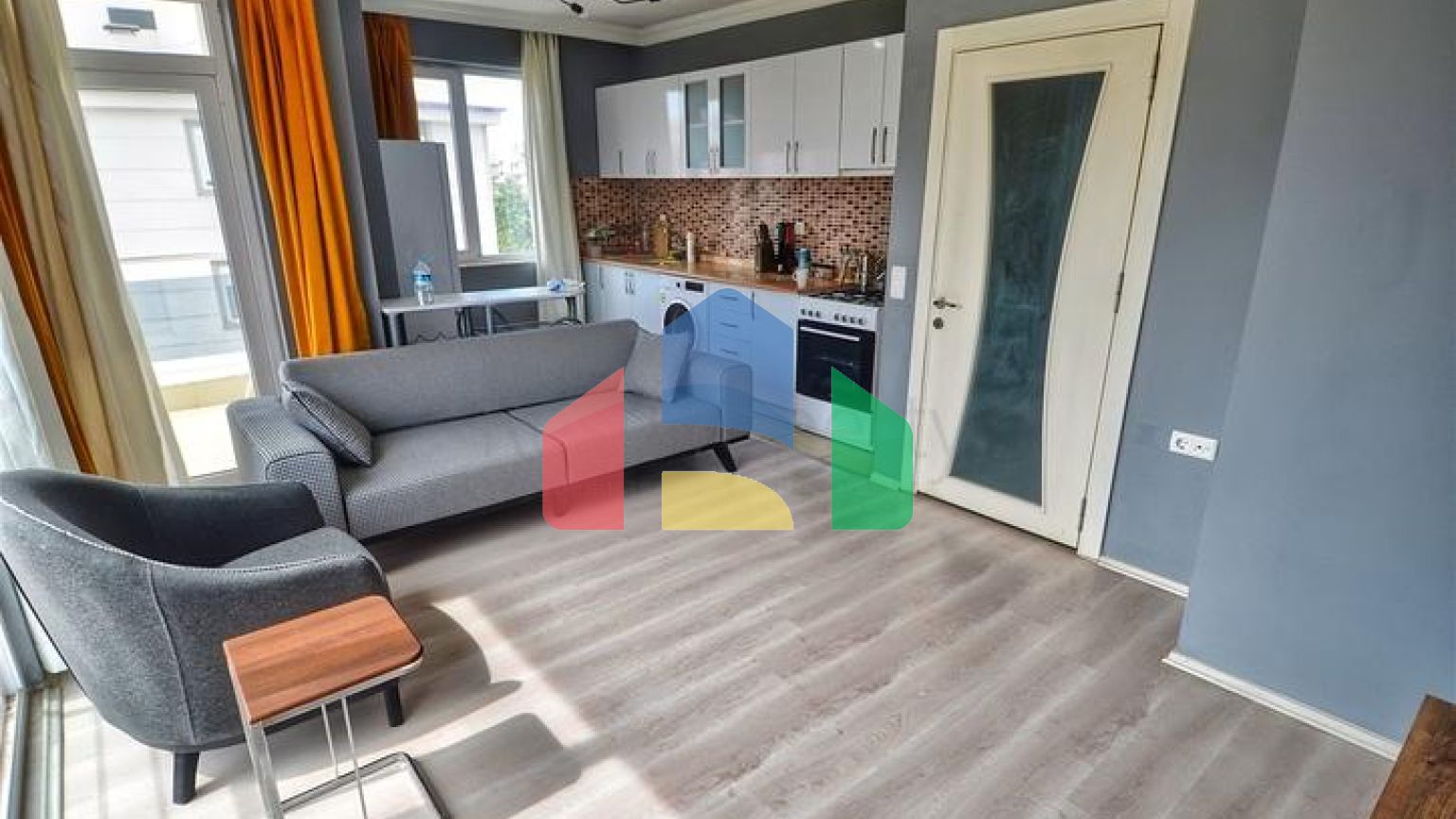 Квартира планування 2 + 1 в мікрорайоні Кизиларик - Анталія