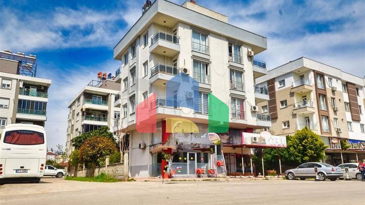 Квартира планування 2 + 1 в мікрорайоні Кизиларик - Анталія