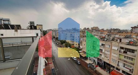 Простора квартира планування 3 + 1 в центрі міста Анталія