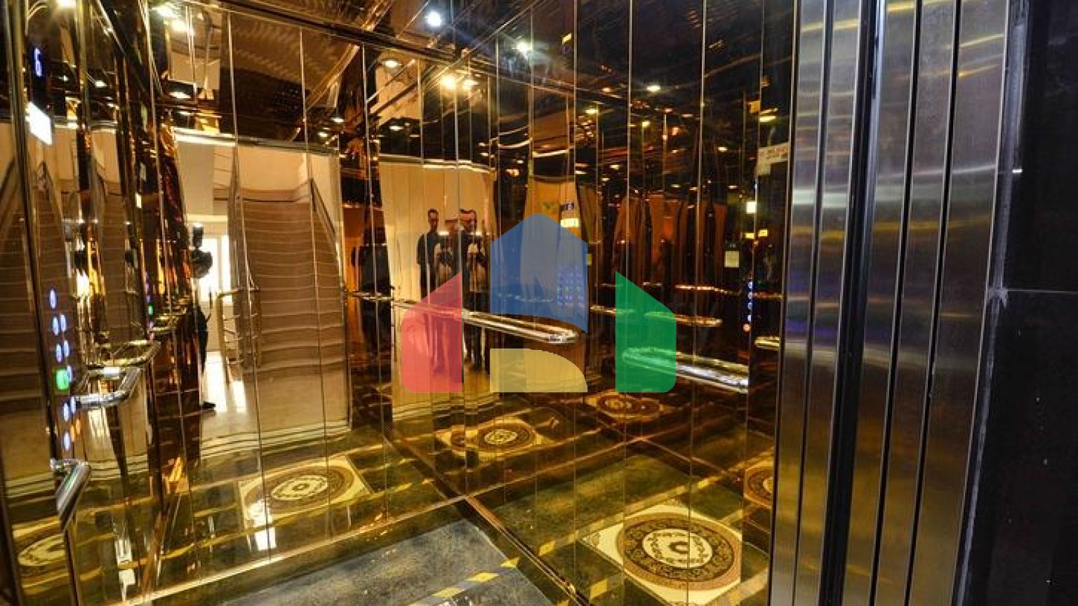 Простора квартира планування 3 + 1 в центрі міста Анталія