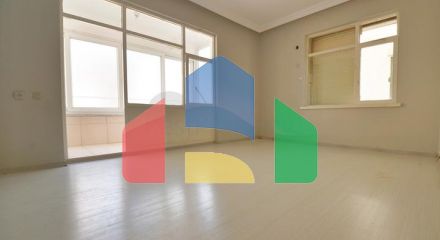 Квартира планування 3 + 1 в центрі міста Анталія