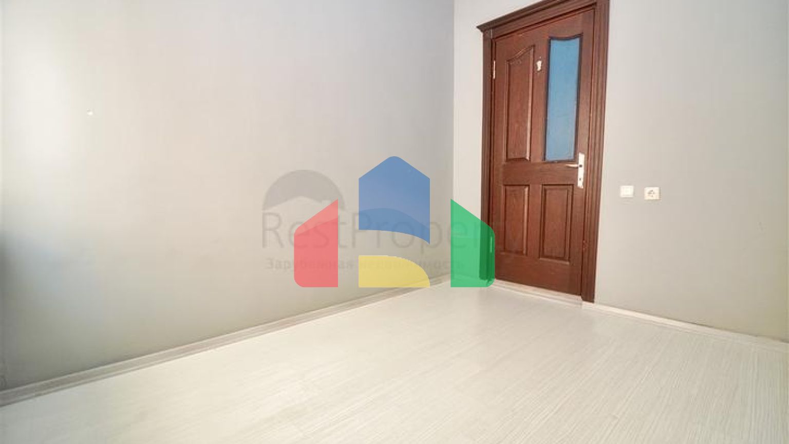 Квартира планировки 3+1 в центре города Анталия