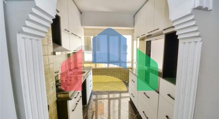 Квартира планировки 3+1 в центре города Анталия