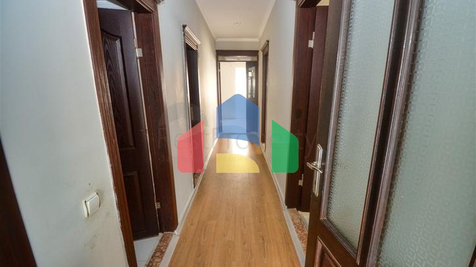 Квартира планировки 3+1 в центре города Анталия