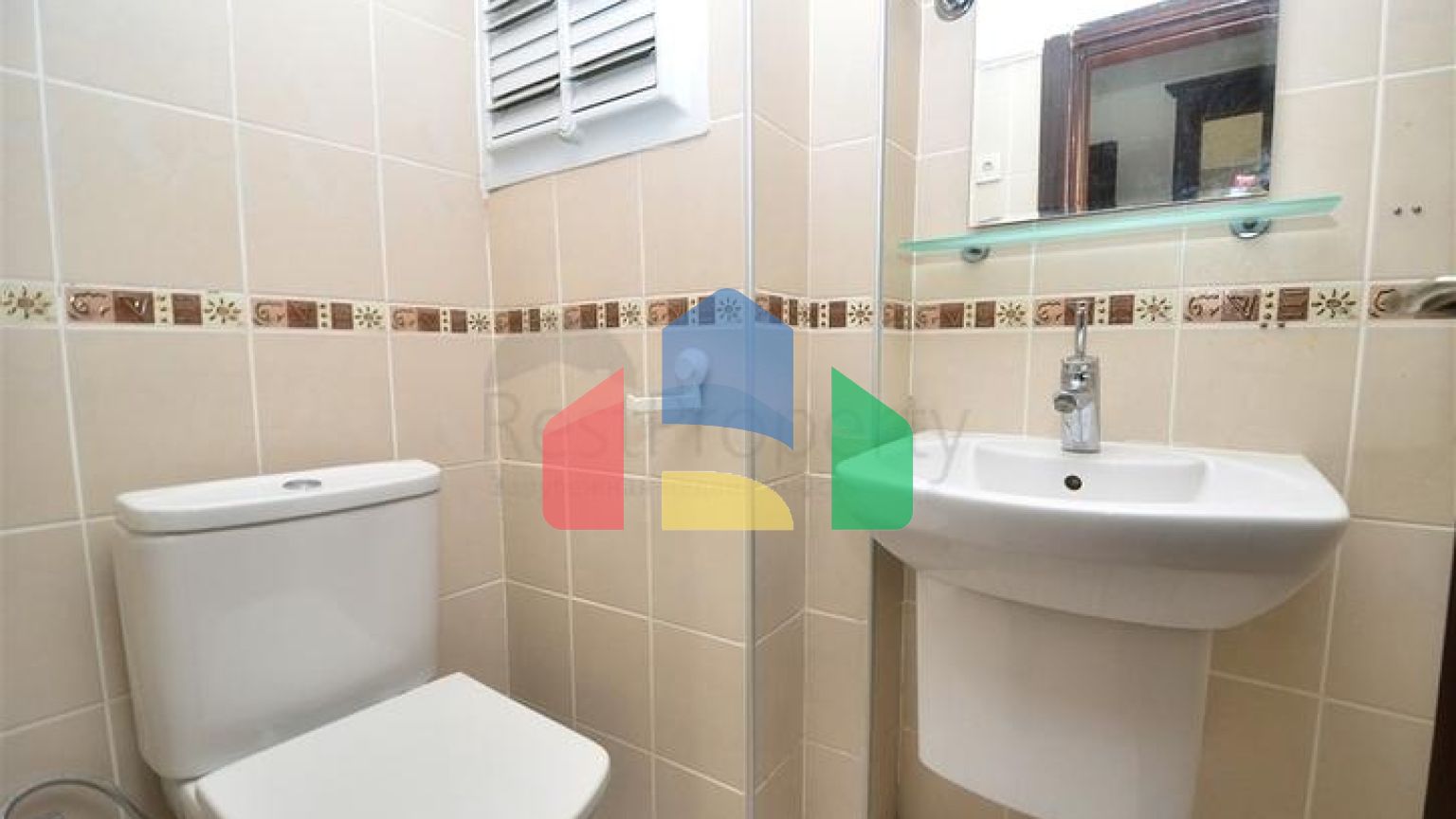 Квартира планировки 3+1 в центре города Анталия