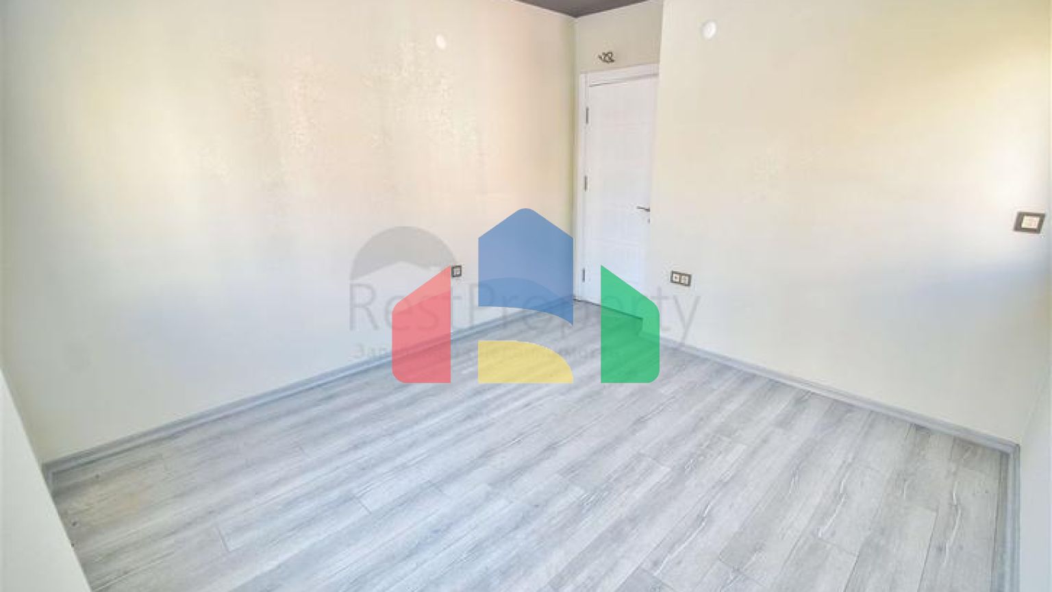 Квартиры планировки 2+1,3+1 в центре города Анталия