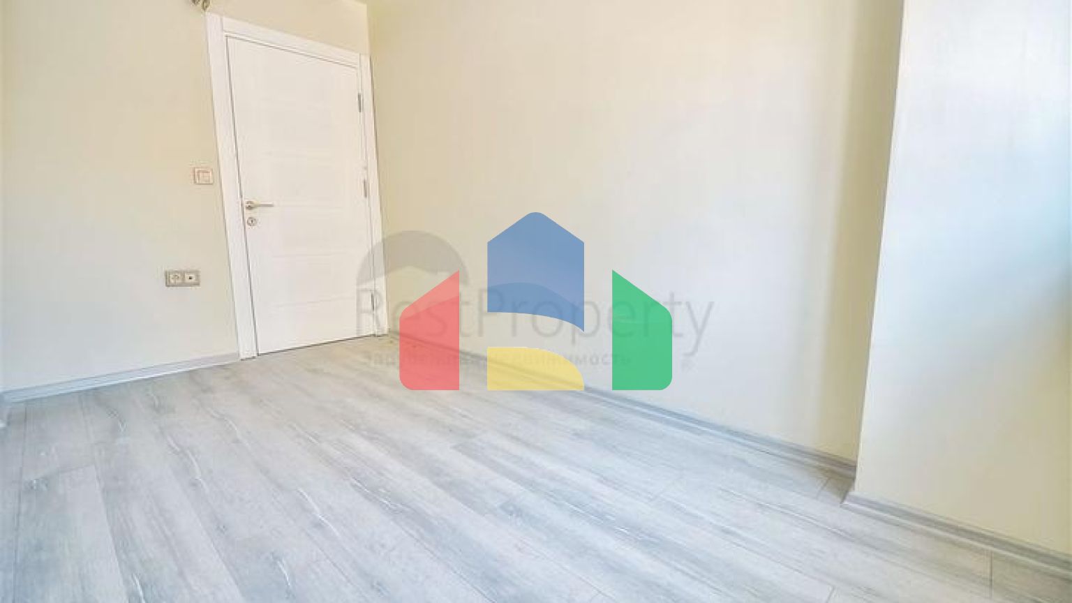 Квартиры планировки 2+1,3+1 в центре города Анталия