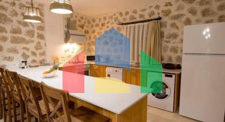 На продаж виставлені дві вілли в районі Каш-Анталія