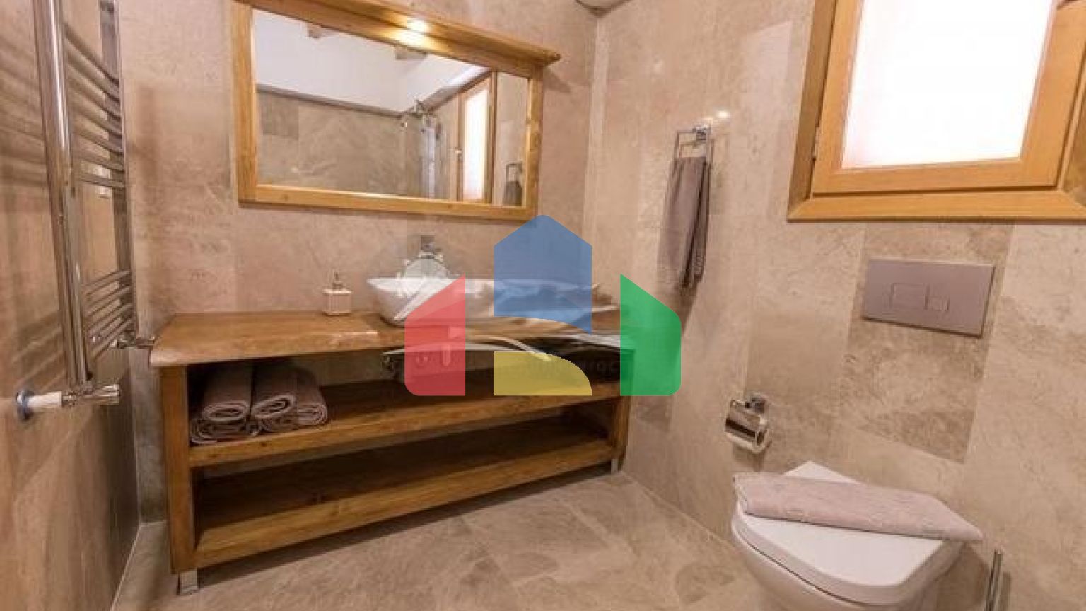 На продаж виставлені дві вілли в районі Каш-Анталія