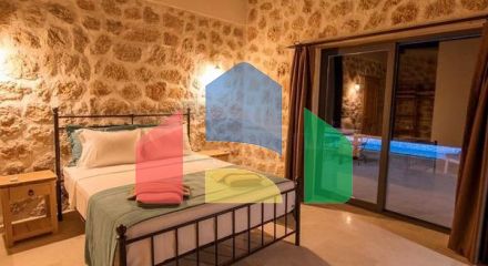 На продаж виставлені дві вілли в районі Каш-Анталія