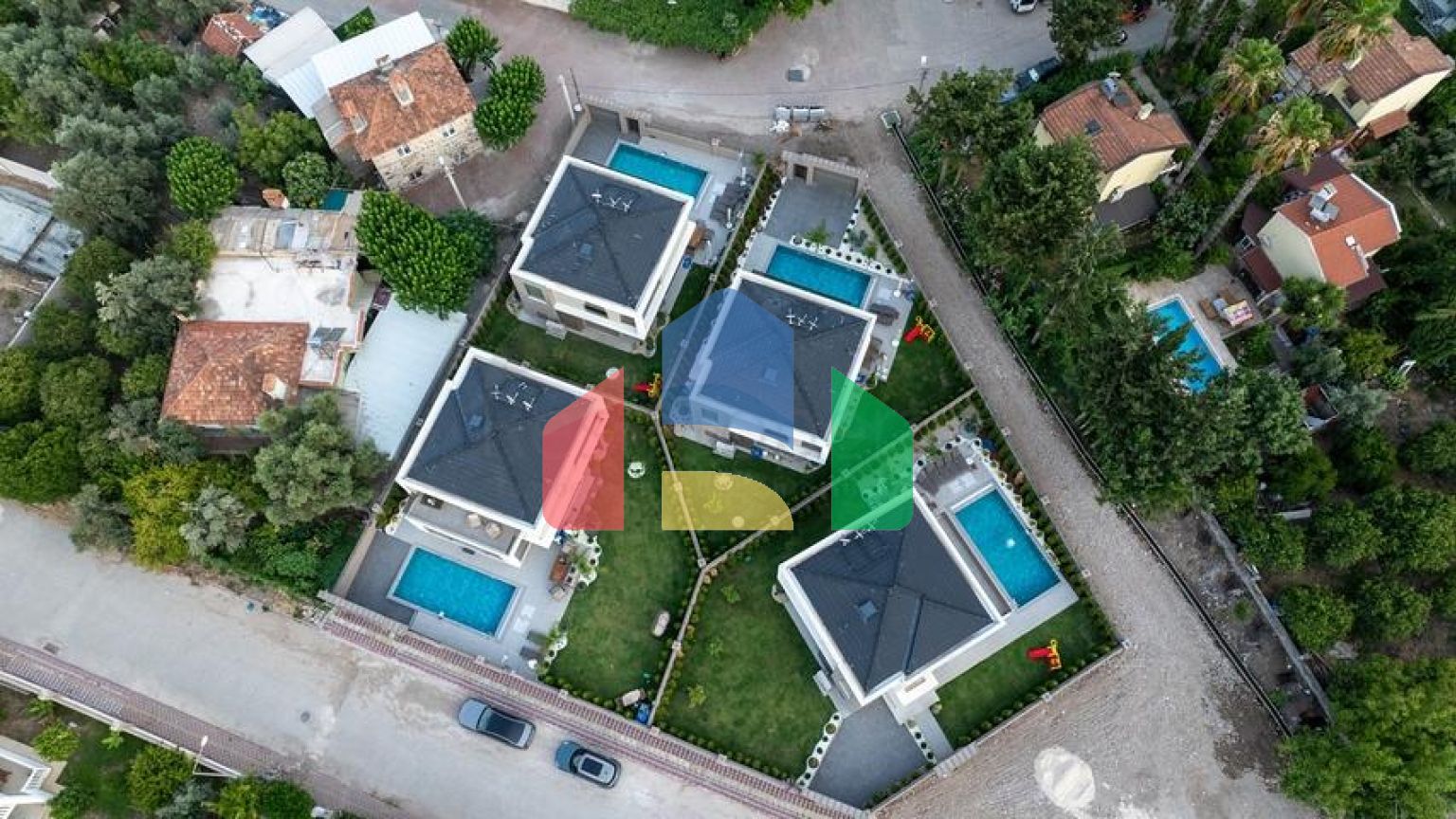 На продажу выставленны индевидуальные Виллы планировки 4+1 в районе Кемер - Анталия