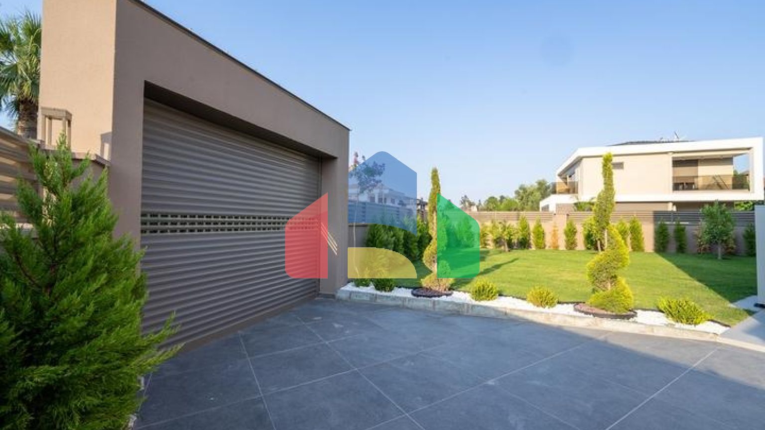 На продажу выставленны индевидуальные Виллы планировки 4+1 в районе Кемер - Анталия