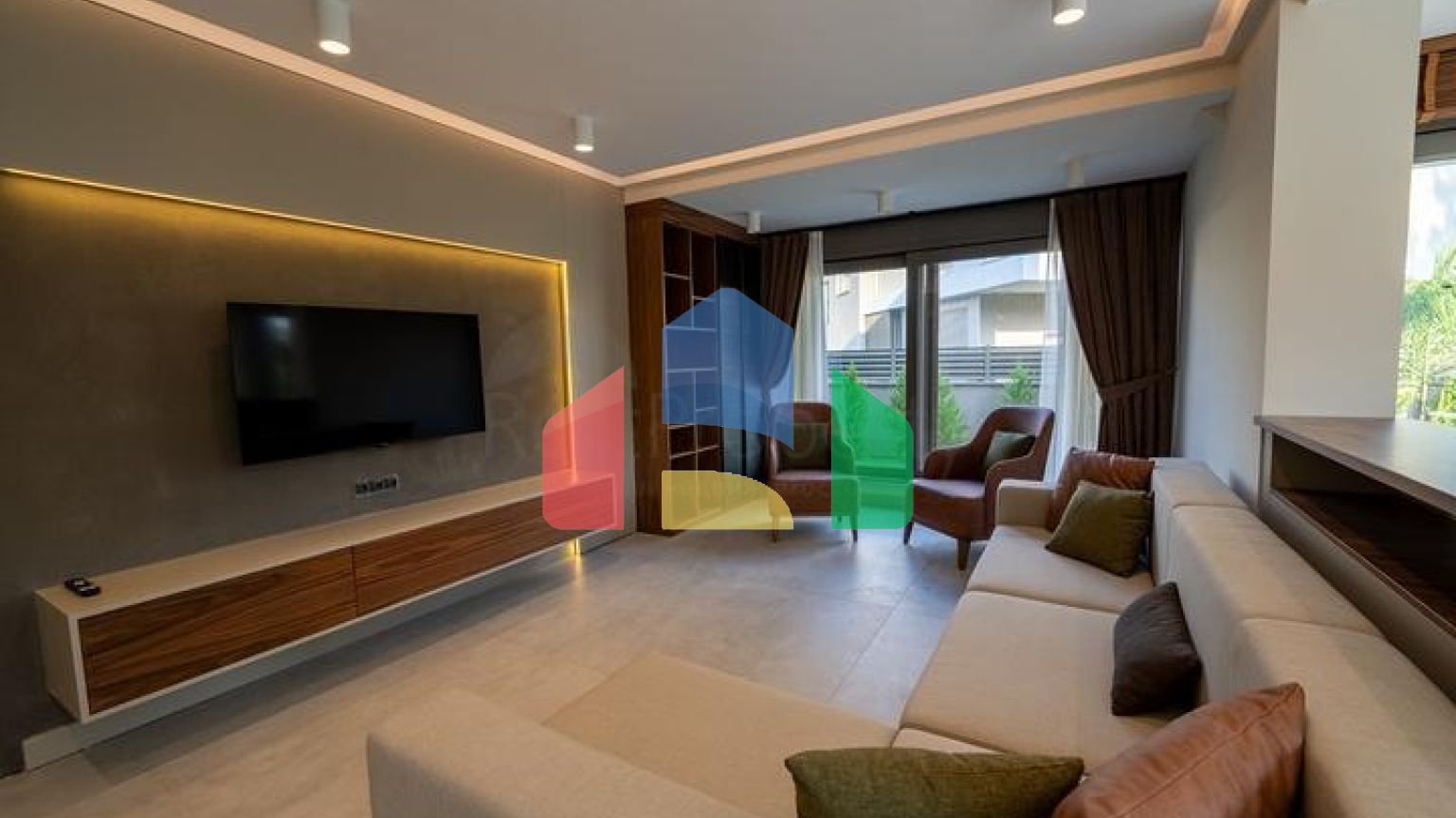 На продажу выставленны индевидуальные Виллы планировки 4+1 в районе Кемер - Анталия