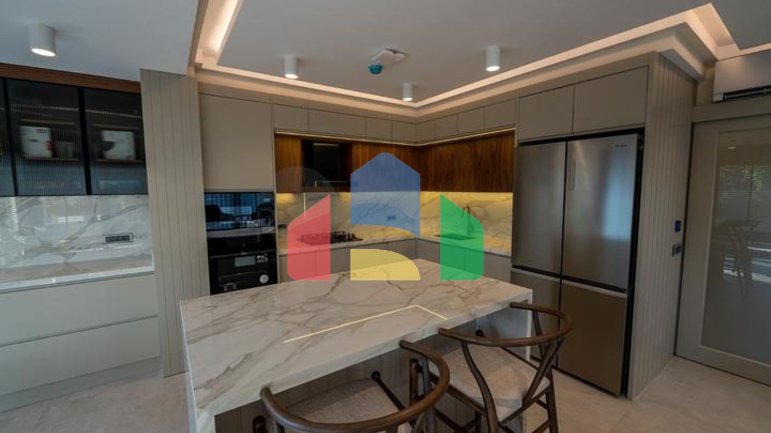 На продажу выставленны индевидуальные Виллы планировки 4+1 в районе Кемер - Анталия