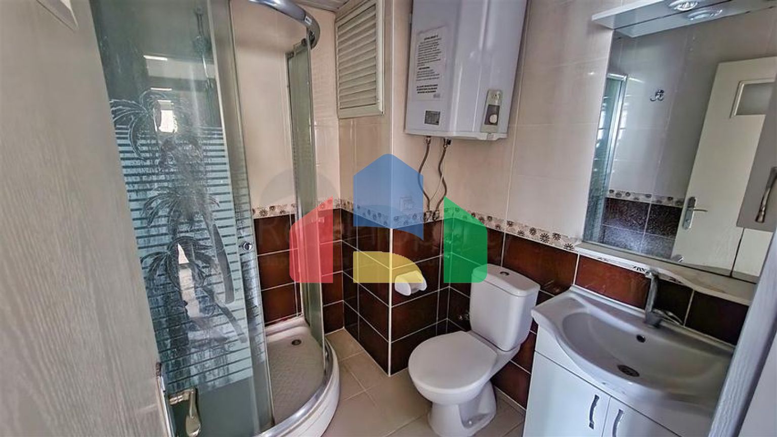 На продажу выставлен Апартотель включающий в себя 14 номеров в районе Кепез - Анталия