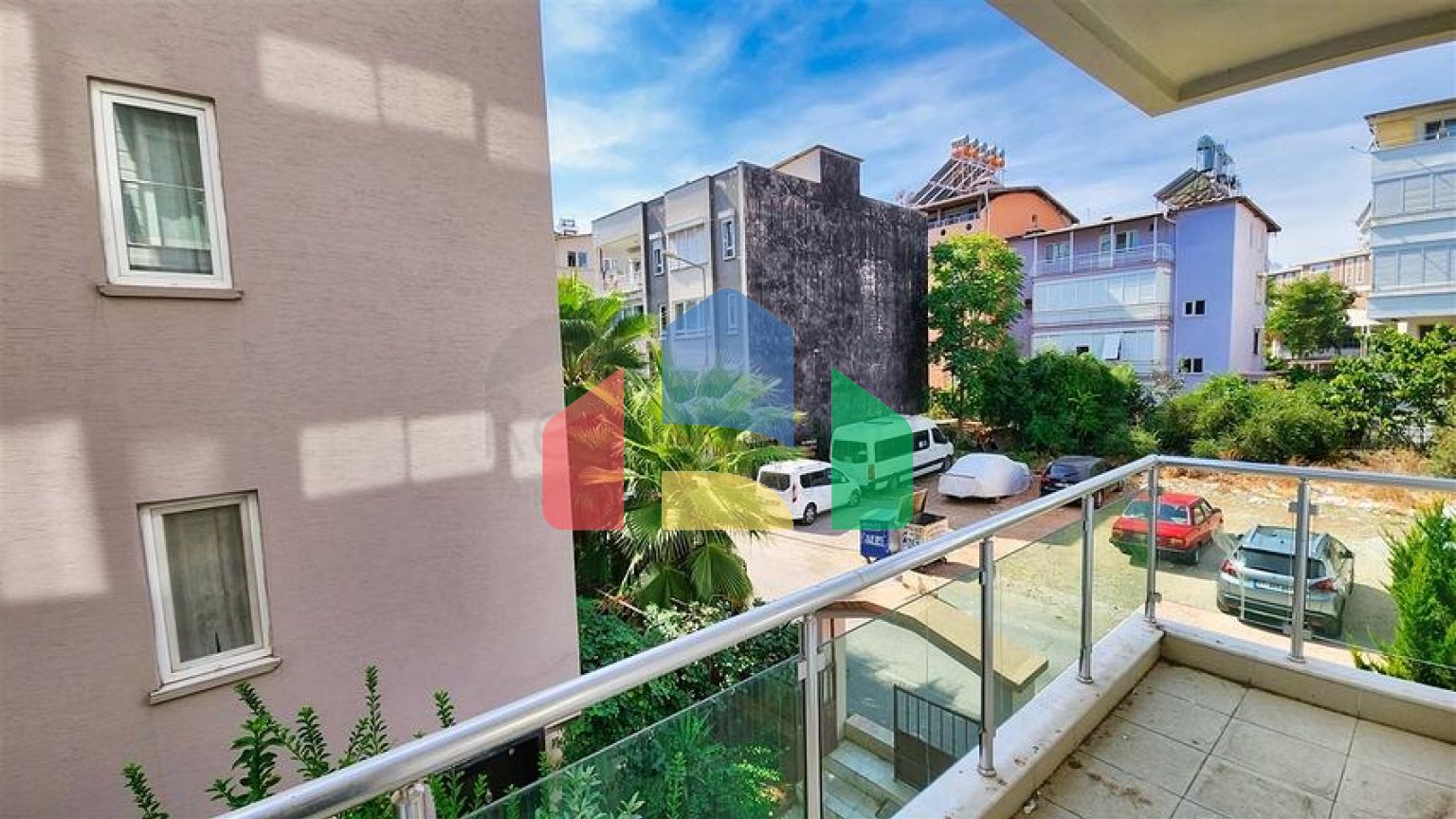 На продажу выставлен Апартотель включающий в себя 14 номеров в районе Кепез - Анталия