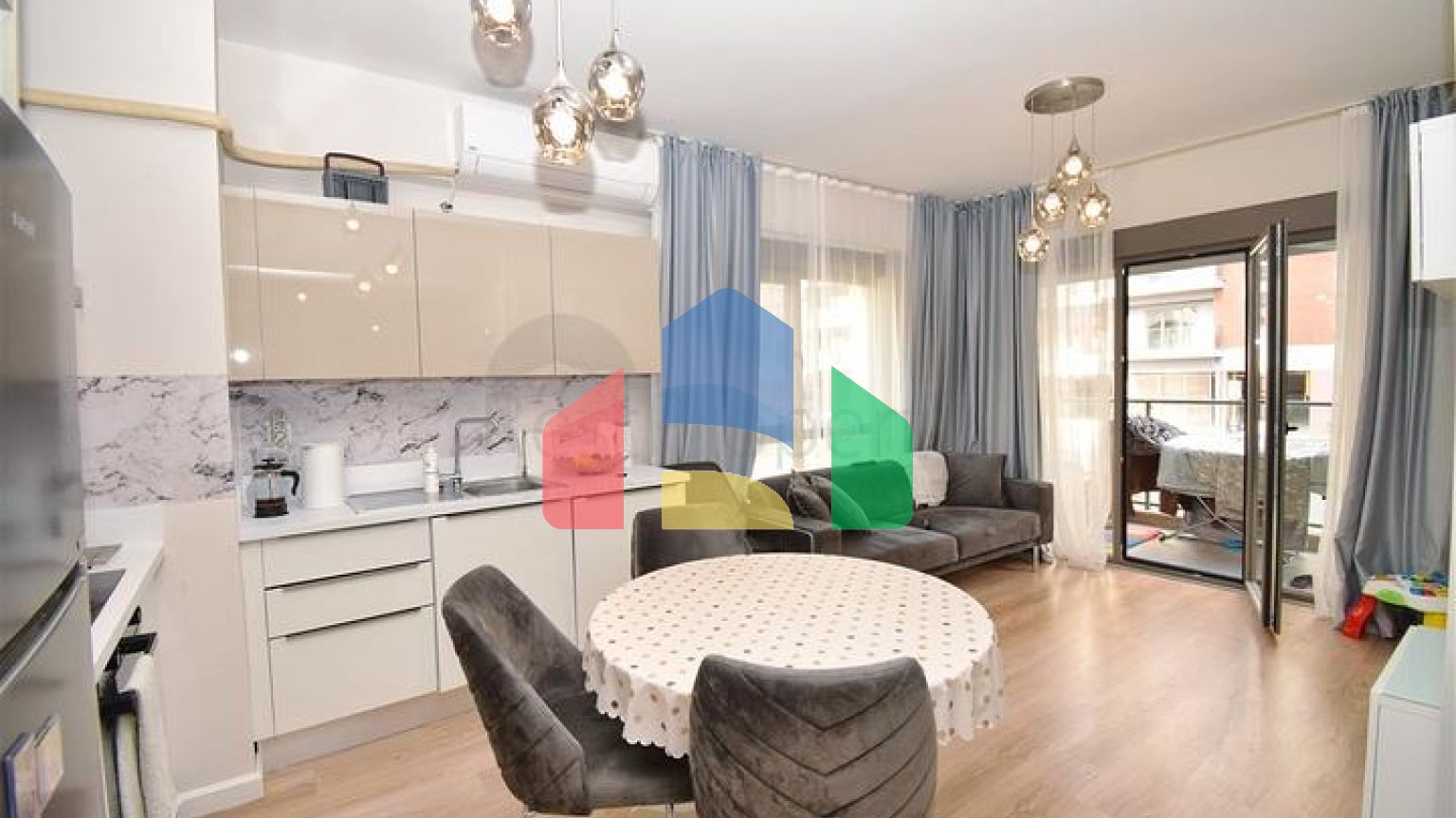 Квартира планировки 2+1 в районе Кепез - Анталия