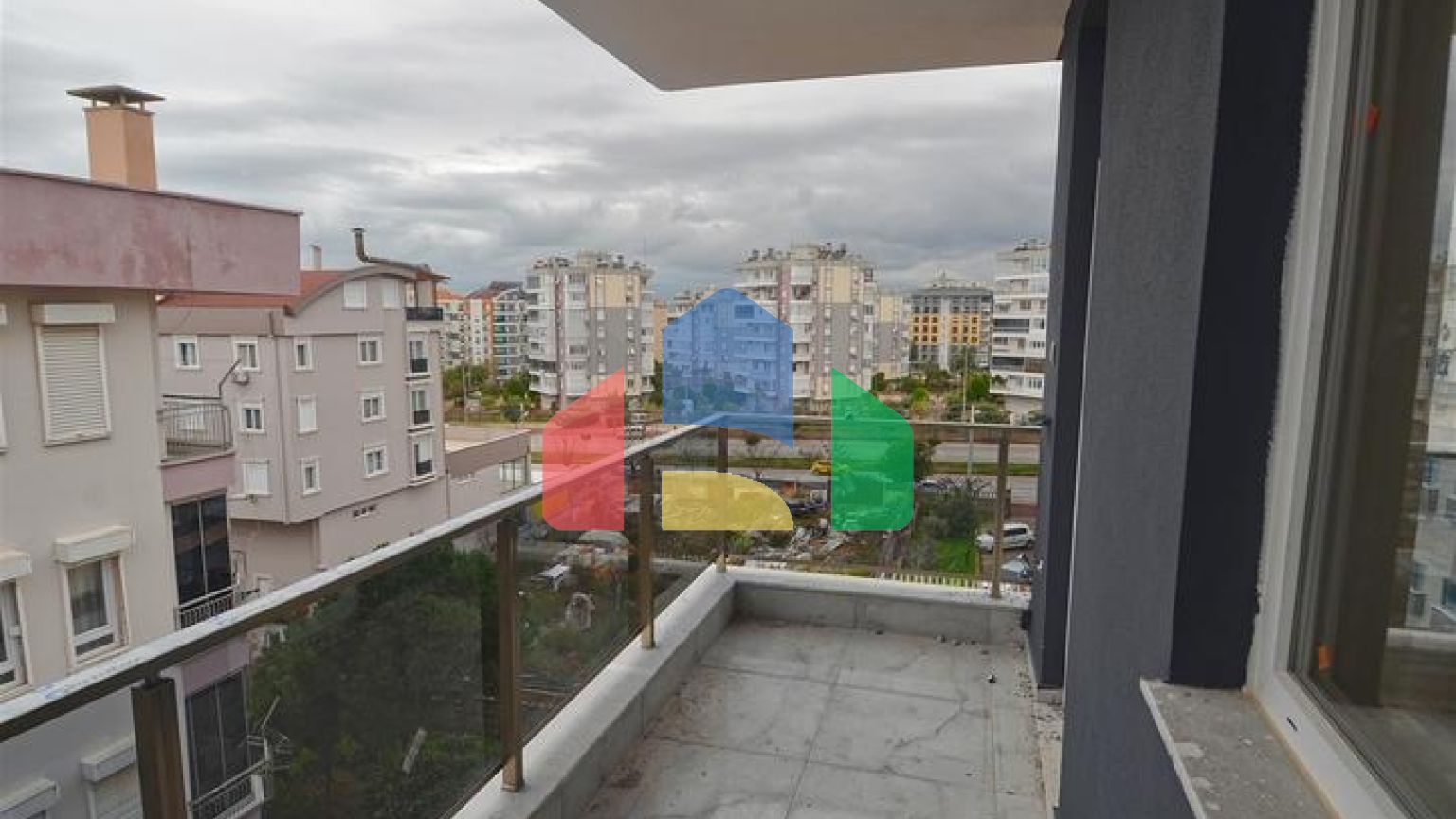 Квартиры планировки 5+1 дуплекс в районе Кепез - Анталия