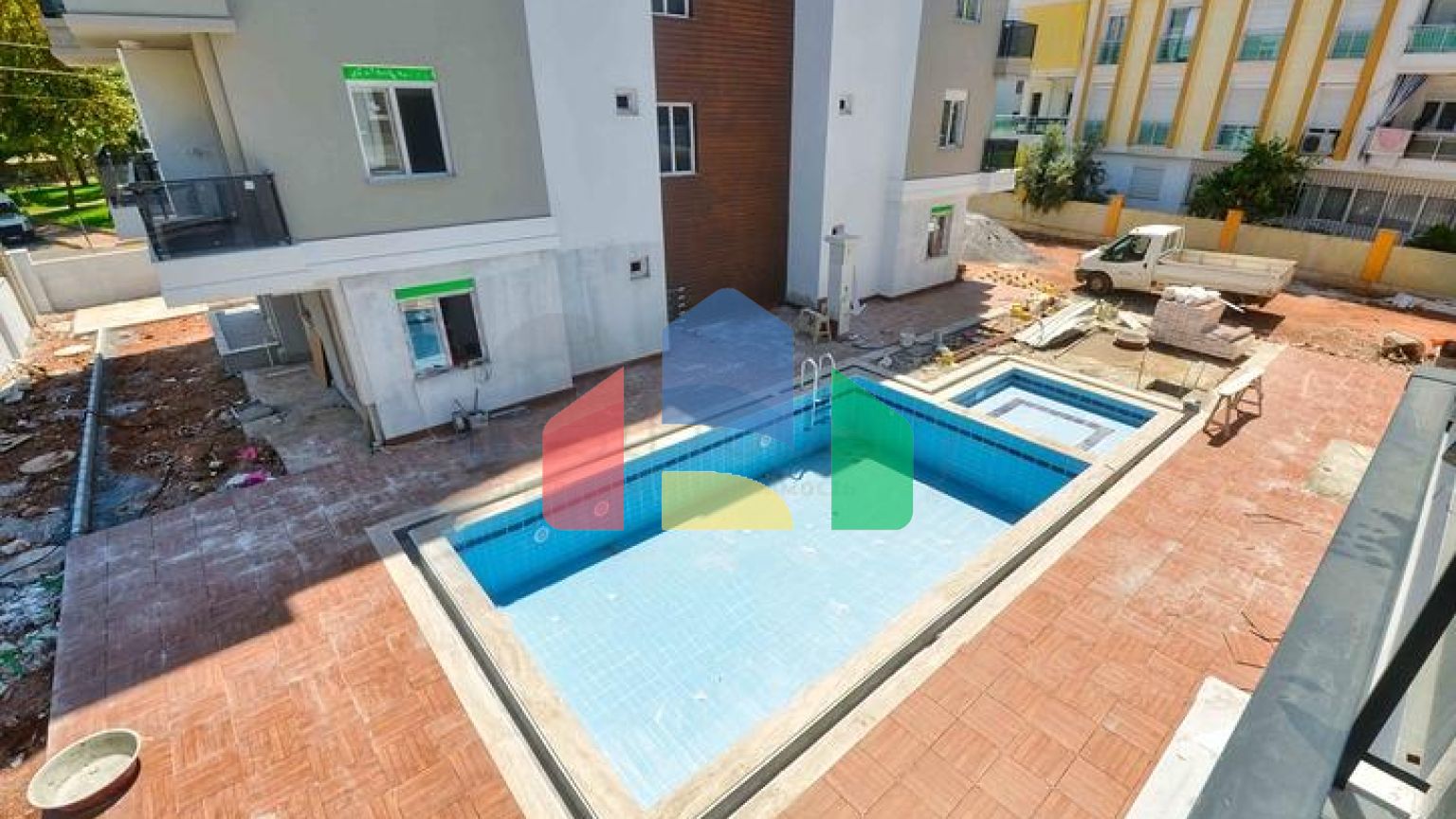 Квартира з басейном планування 2 + 1 в районі Кепез - Анталія