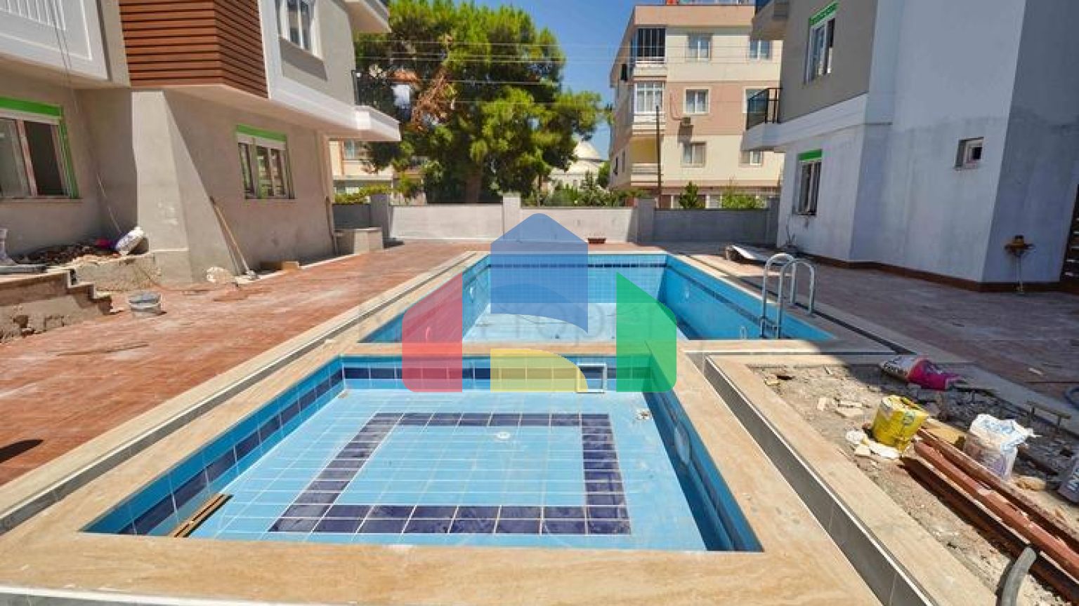 Квартира з басейном планування 2 + 1 в районі Кепез - Анталія