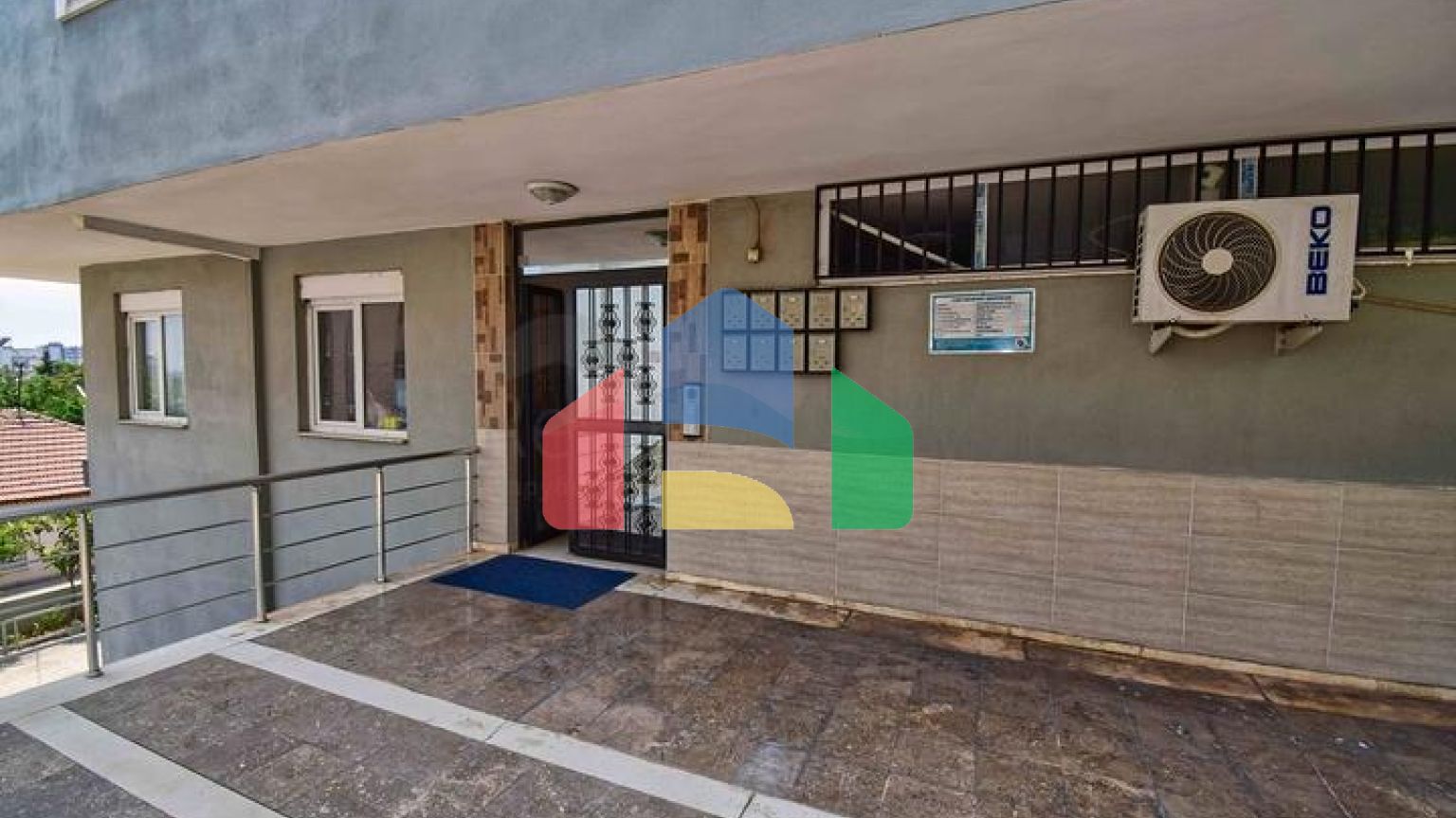 Квартира планування 4 + 1 дуплекс в районі Кепез-Анталія