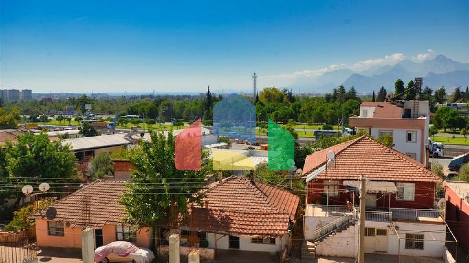 Квартири планування 2+1 і 6+1 дуплекс в районі Кепез-Анталія