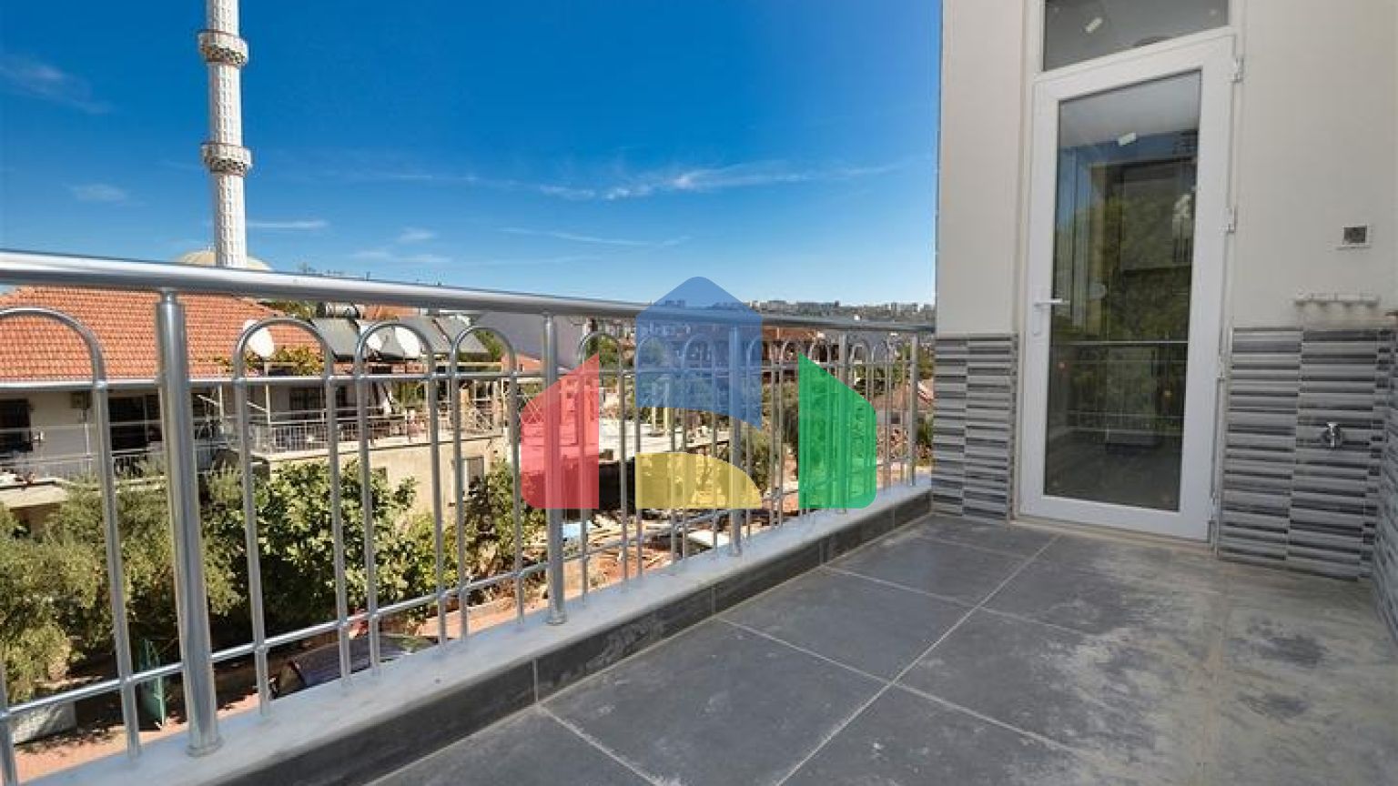 Квартири планування 2+1 і 6+1 дуплекс в районі Кепез-Анталія