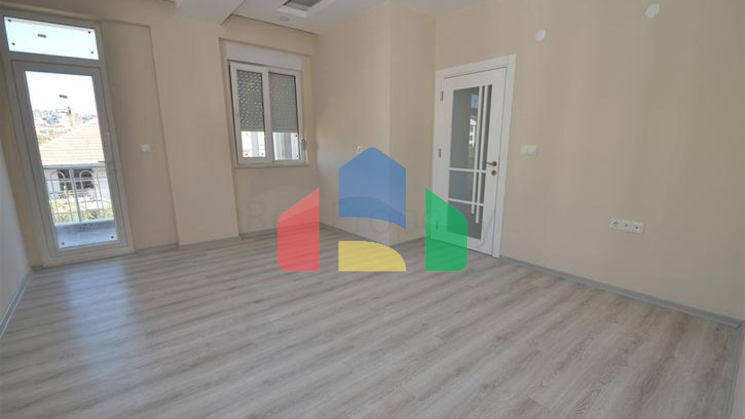 Квартири планування 2+1 і 6+1 дуплекс в районі Кепез-Анталія