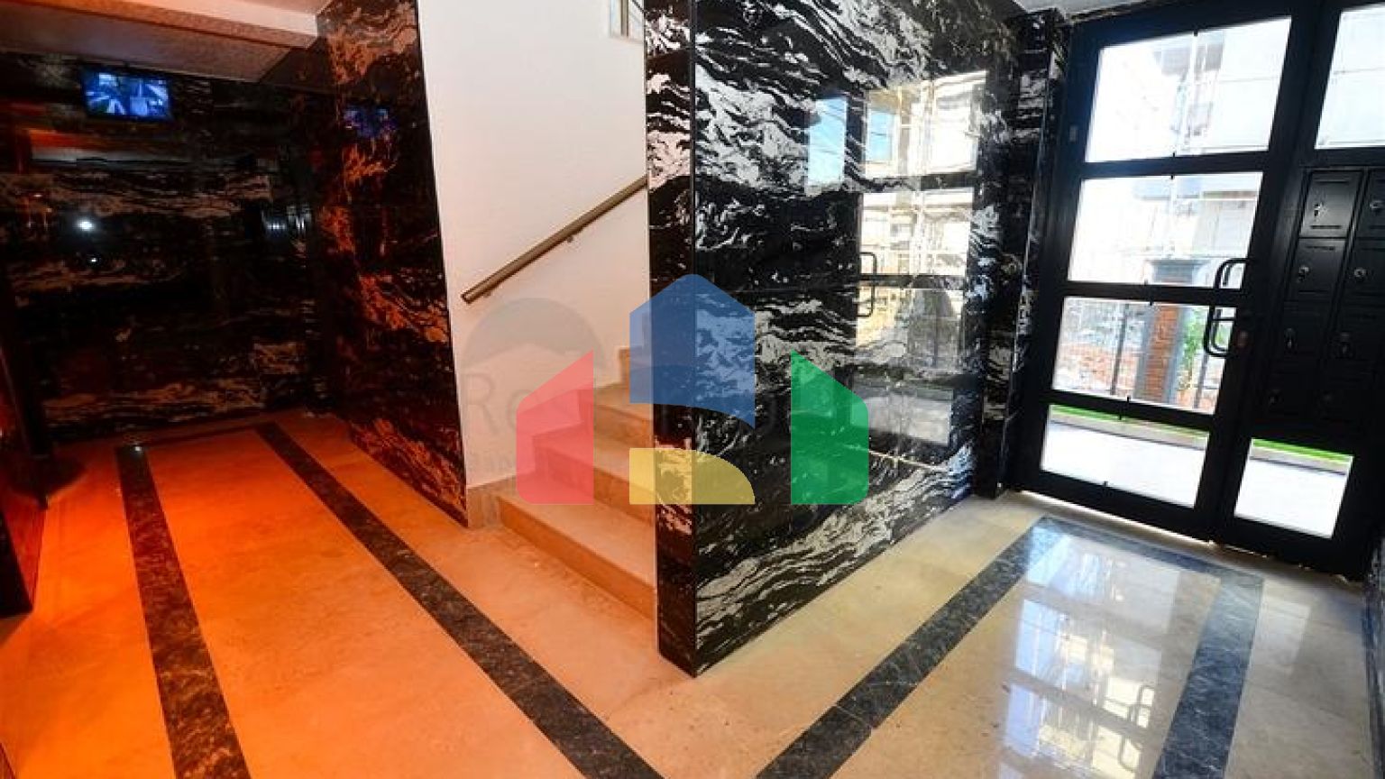 Квартиры планировки 2+1 и 6+1 дуплекс в районе Кепез - Анталия