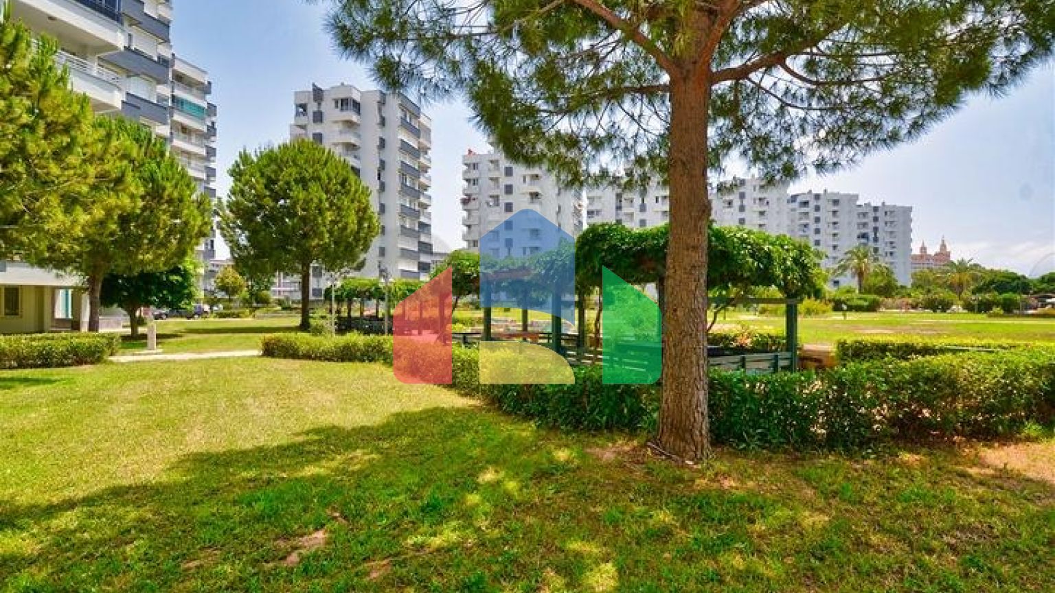 Квартира планування 3 + 1 в мікрорайоні Кемерагзи - Анталія