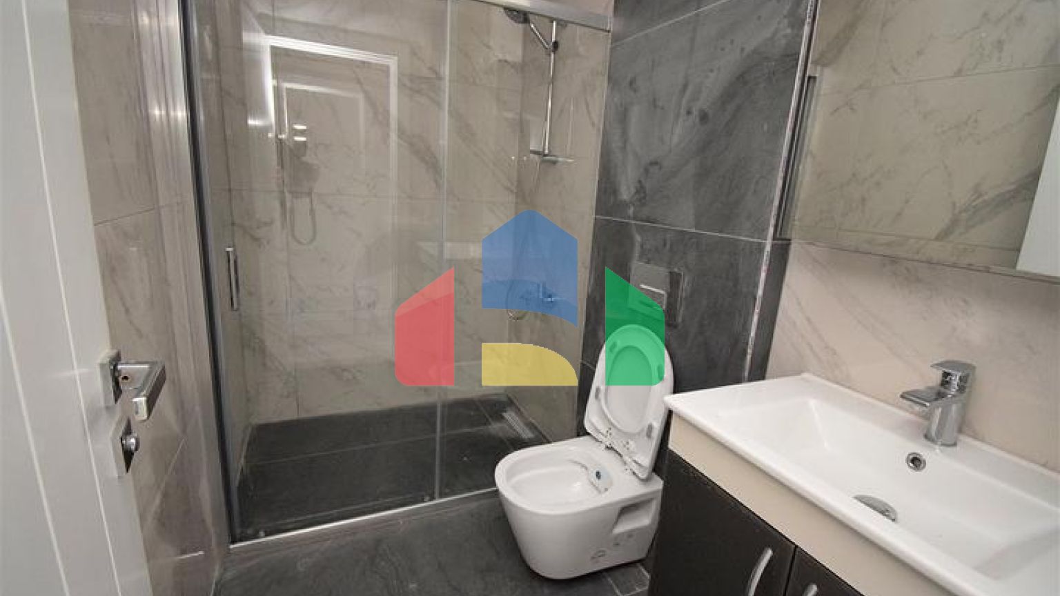 Квартиры планировки 4+1 в районе Ерменек - Муратпаша