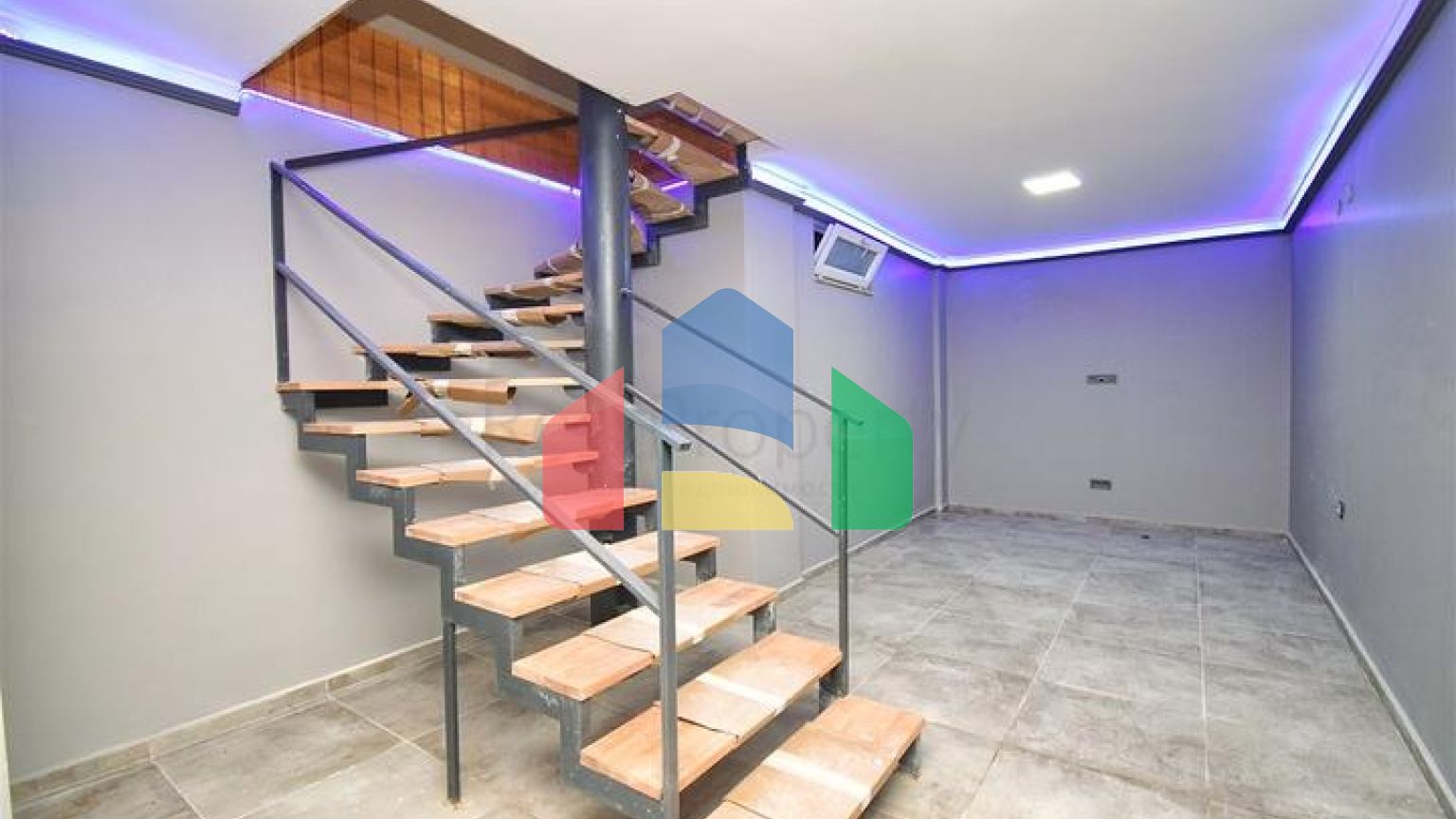 Вілла планування 7 + 3 в районі Алтинташ-Анталія