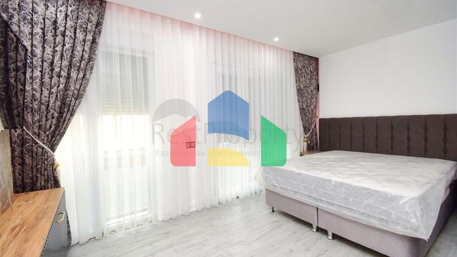 Вілла планування 7 + 3 в районі Алтинташ-Анталія