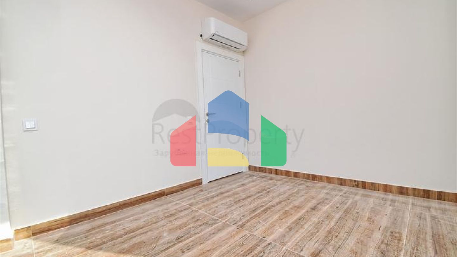 Інвестиційний проект на продаж виставлено будівлю в районі Алтинташ-Анталія