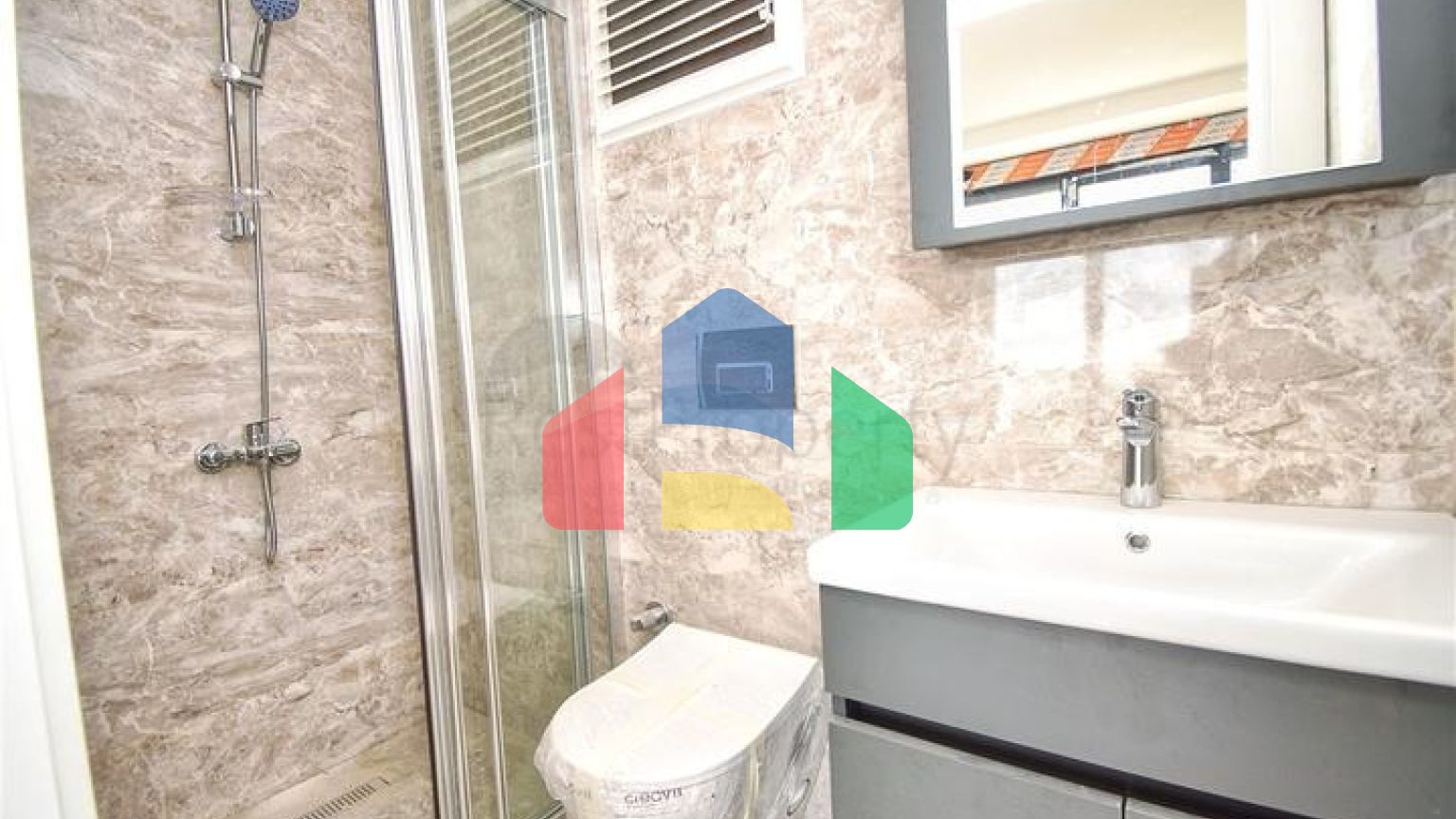 Інвестиційний проект на продаж виставлено будівлю в районі Алтинташ-Анталія