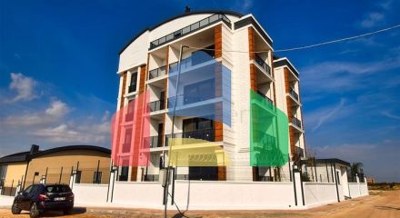 Інвестиційний проект на продаж виставлено будівлю в районі Алтинташ-Анталія