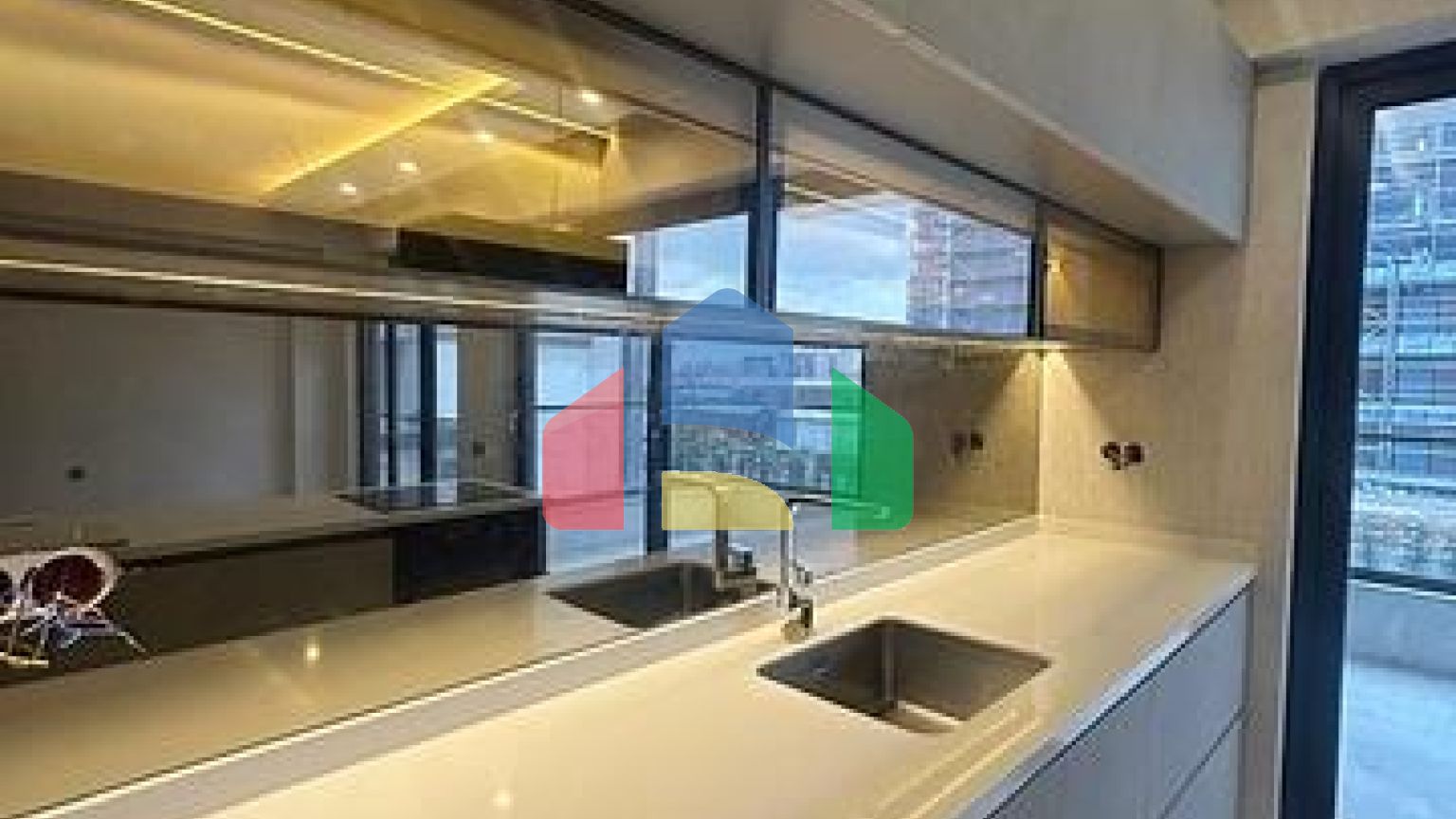 Квартира планування 2 + 1 в найпрестижнішому комплексі району Алтинташ - Анталія