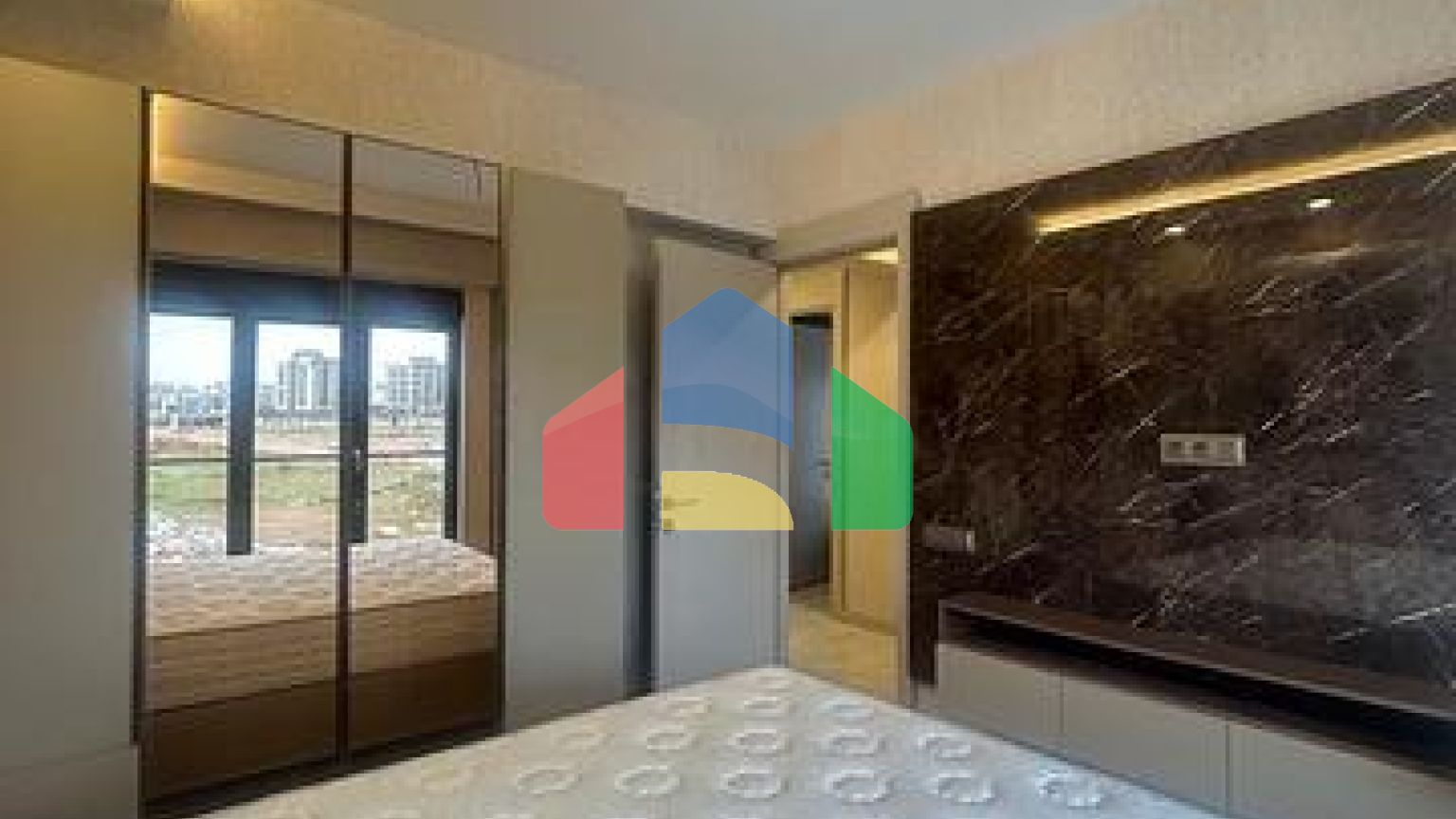 Квартира планування 2 + 1 в найпрестижнішому комплексі району Алтинташ - Анталія