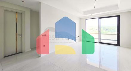 Розкішна квартира біля моря з розвиненою інфраструктурою в Тюрклері