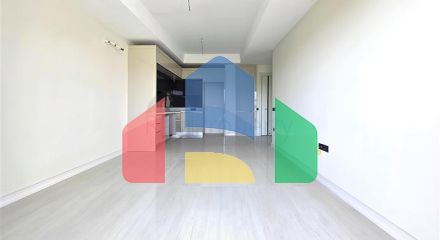 Розкішна квартира біля моря з розвиненою інфраструктурою в Тюрклері