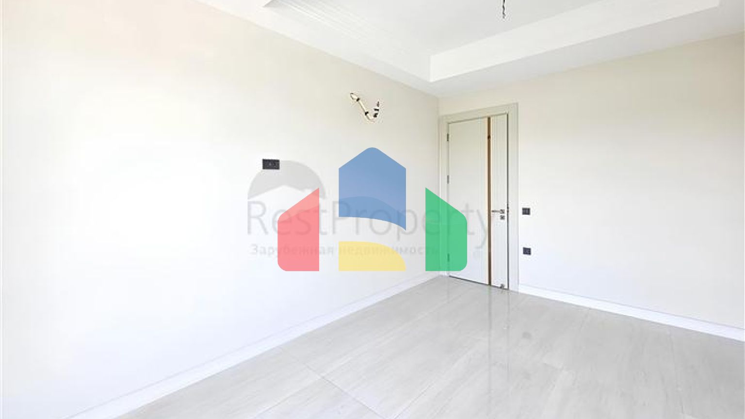 Розкішна квартира біля моря з розвиненою інфраструктурою в Тюрклері