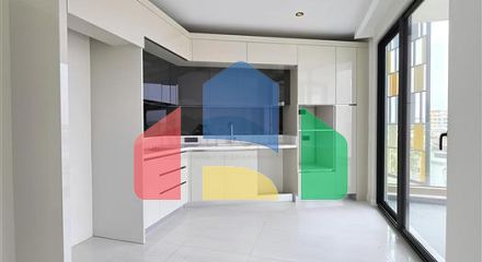 Розкішна квартира формату 3 + 1 в сучасному житловому комплексі