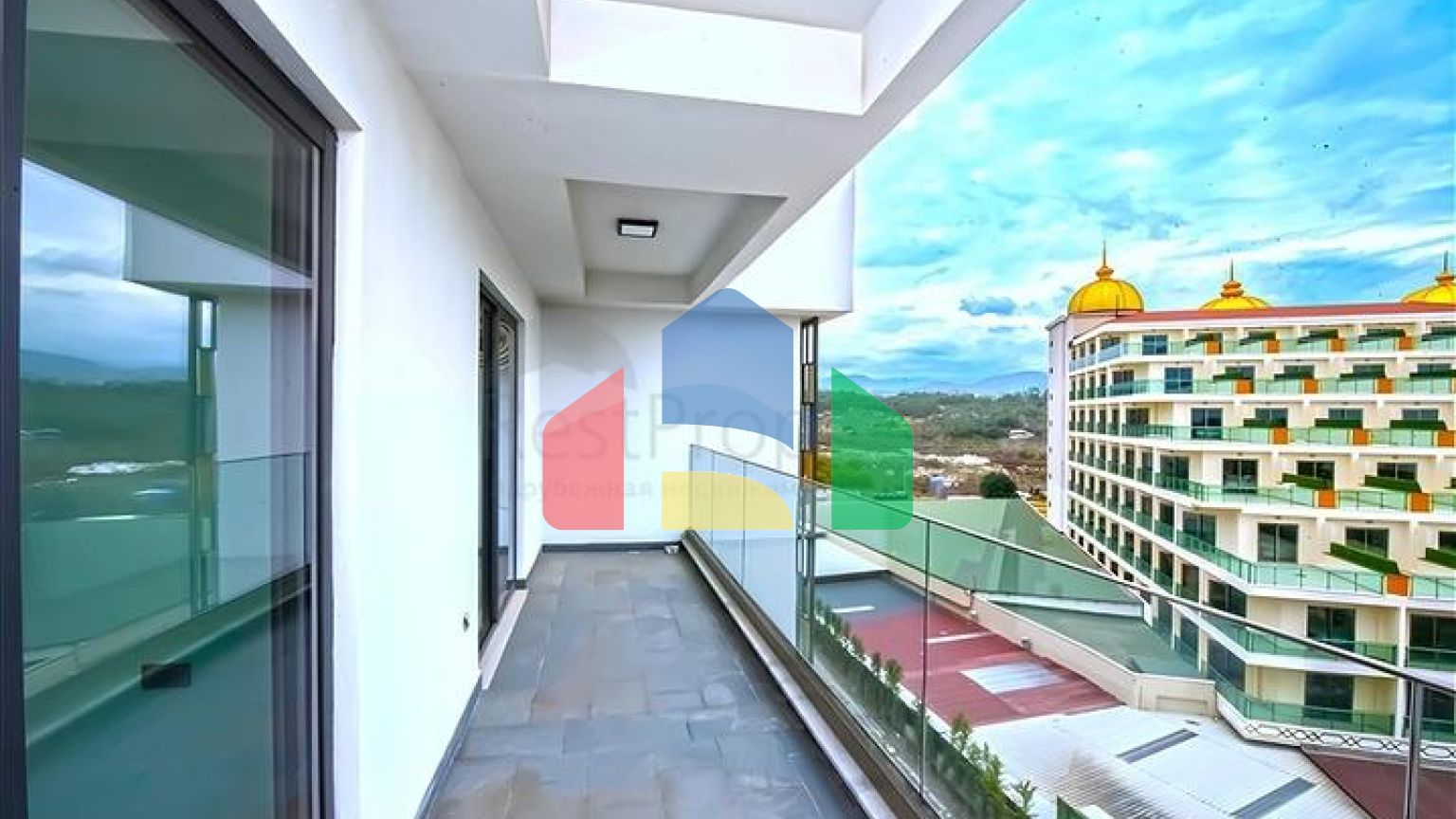 Квартира от собственника планировкой 3+1 в масштабном проекте района Тюрклер