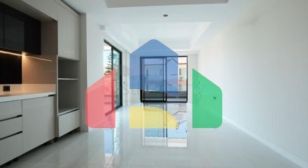 Современная квартира у моря в престижном районе Турклер Современная квартира у моря в престижном районе Турклер