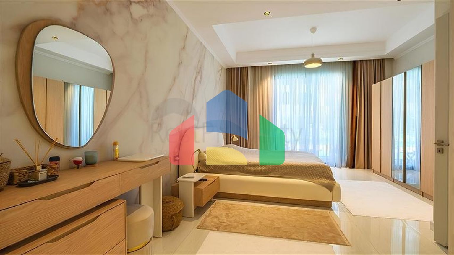 Розкішна квартира 3 + 1 з садом в елітному комплексі біля моря