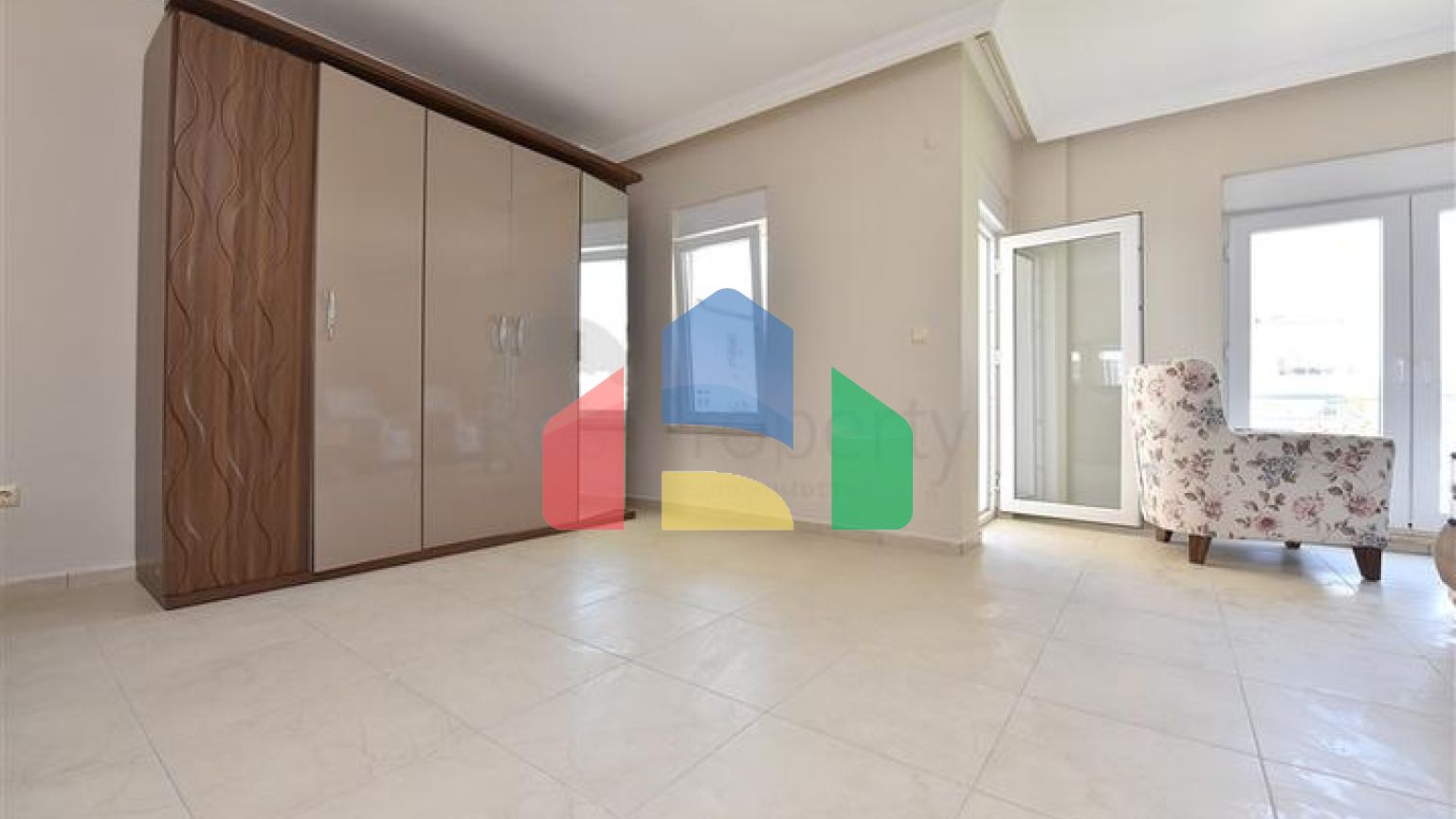 Просторный Дуплекс 3+1 в районе Турклер